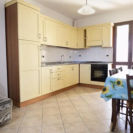 Perfetto Per 4 Persone A La Caletta Apartment